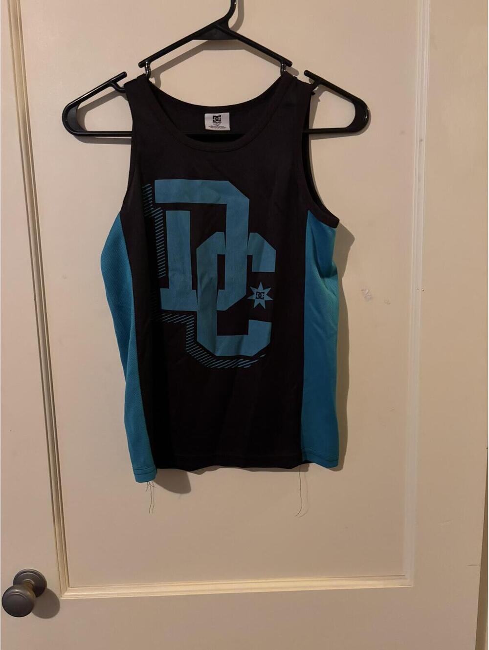 DC Black and Blue Sleeveless Athletic Tank Top Size Small